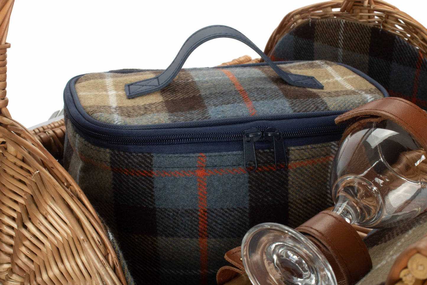 2 Person Fitted Barrel Picnic Hamper